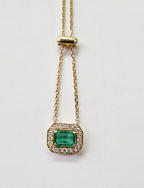 Колье из желтого золота с изумрудом 0,95 ct