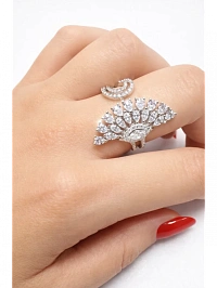 Золотое кольцо с бриллиантами