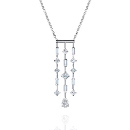 Колье из белого золота с бриллиантами