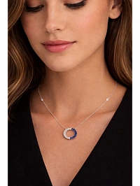 Колье из золота с бриллиантами и сапфирами