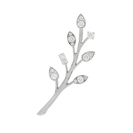 Брошь из белого золота с бриллиантами