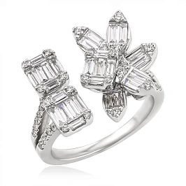 Золотое кольцо с бриллиантами