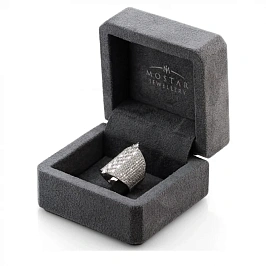 Эксклюзивное золотое кольцо с бриллиантами