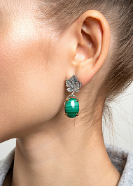 Серьги из серебра с малахитом