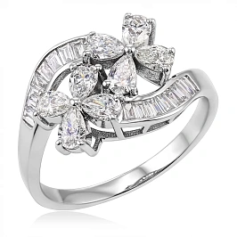 Кольцо из золота с бриллиантами