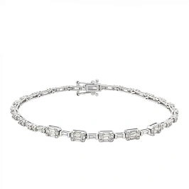 Золотой браслет с бриллиантами