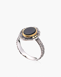 Кольцо из серебра с ониксом