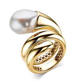 Кольцо из желтого золота с жемчугом