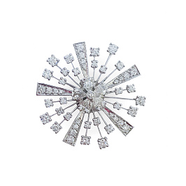 Брошь из белого золота с бриллиантами