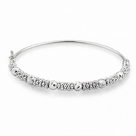 Декоративный браслет из белого золота