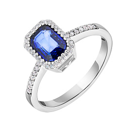 Кольцо из белого золота с сапфиром